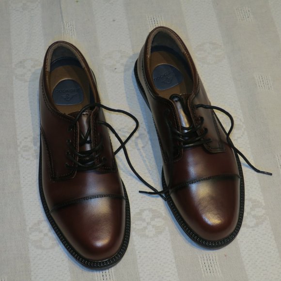 Dockers Oxford Style Shoes - Picture 1 of 7